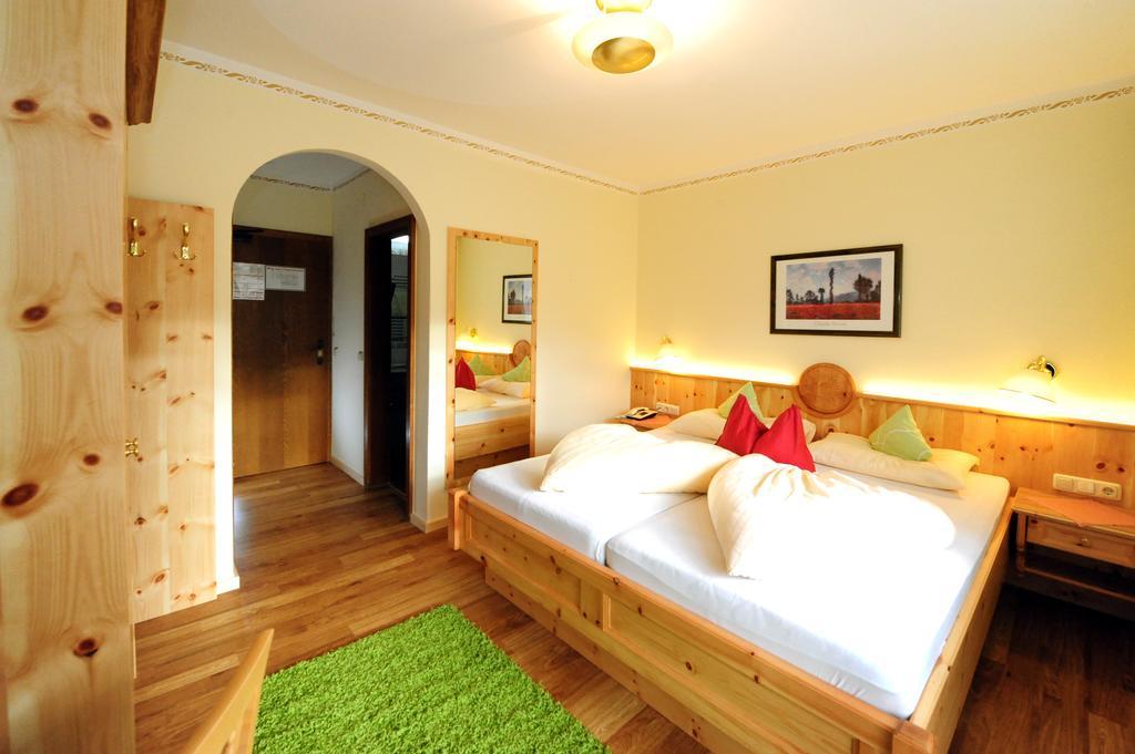 Ski In Ski Out Hotel Unterellmau Saalbach-Hinterglemm Ngoại thất bức ảnh