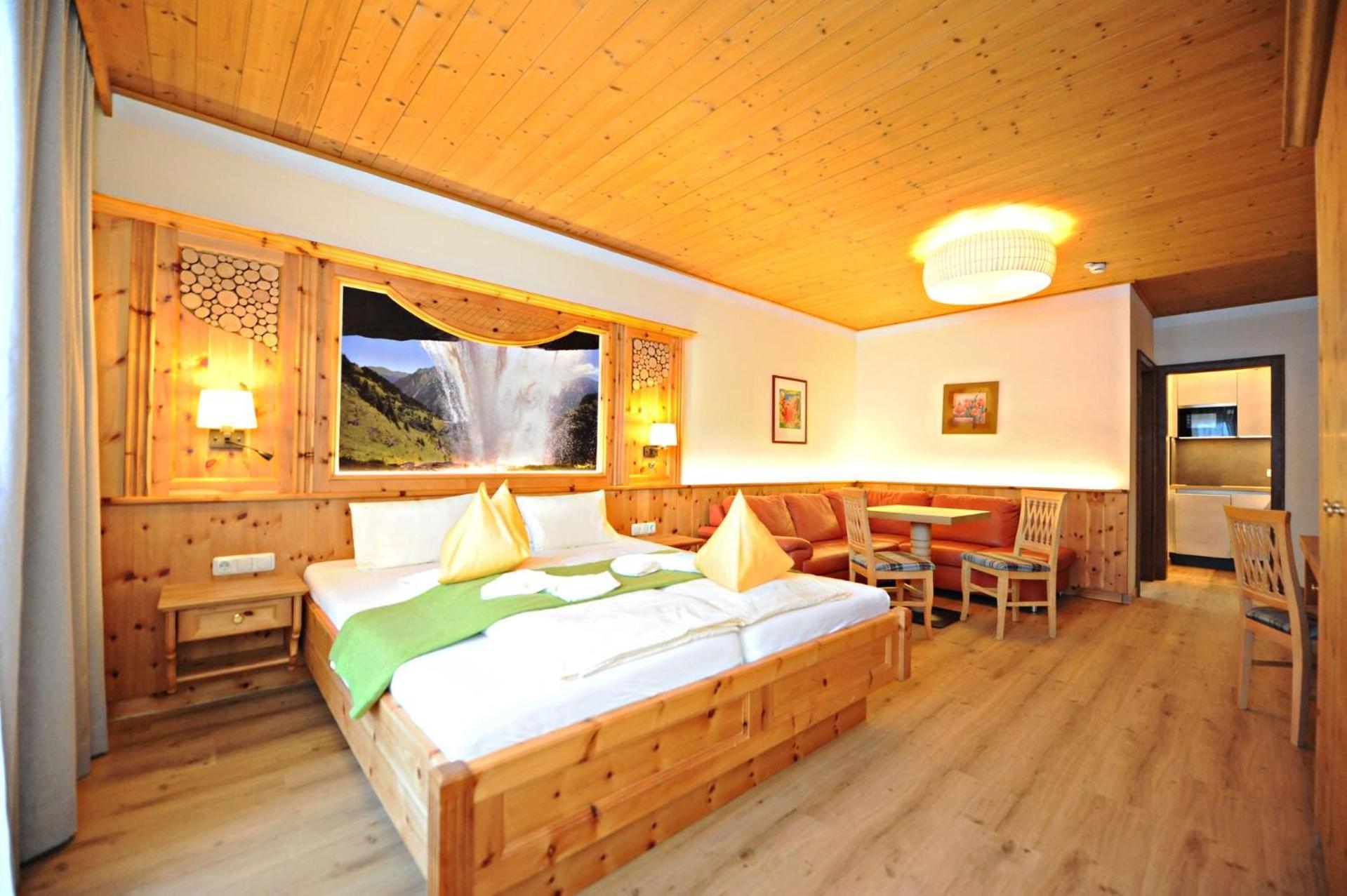 Ski In Ski Out Hotel Unterellmau Saalbach-Hinterglemm Ngoại thất bức ảnh