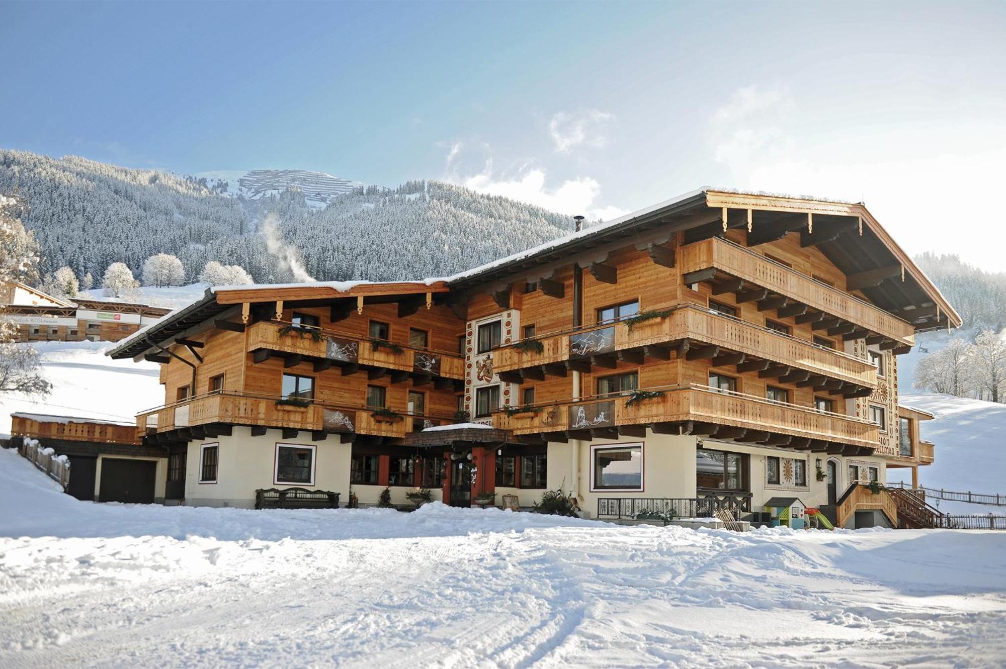 Ski In Ski Out Hotel Unterellmau Saalbach-Hinterglemm Ngoại thất bức ảnh