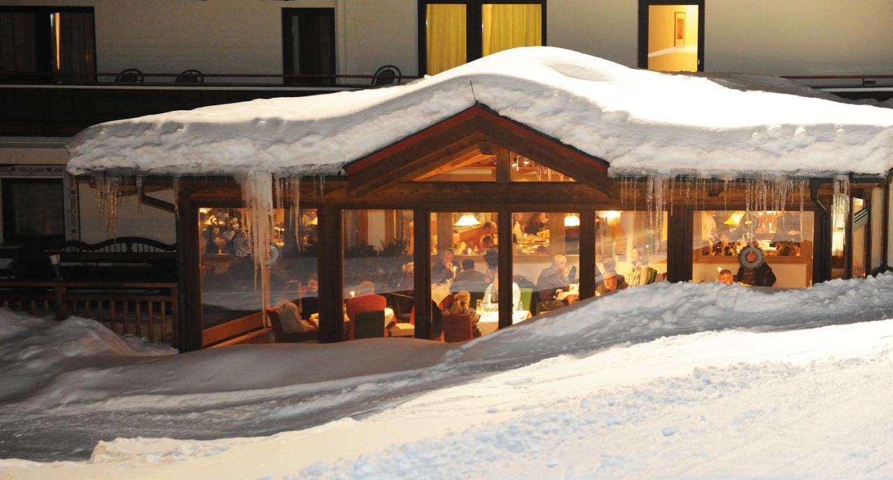 Ski In Ski Out Hotel Unterellmau Saalbach-Hinterglemm Ngoại thất bức ảnh